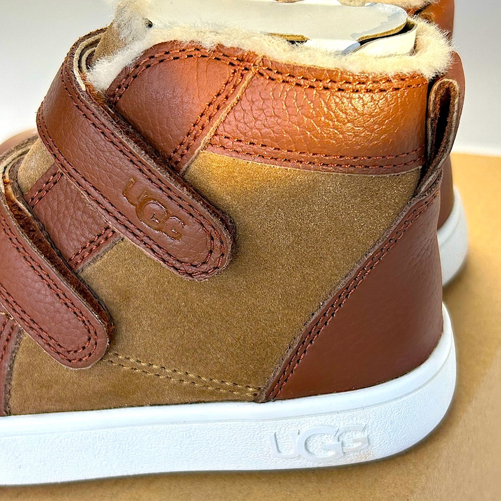 NWT Kids UGG shoes size Toddler 10 - Picture 2 of 14